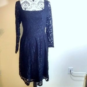 Black lace square neck ls dress XXL